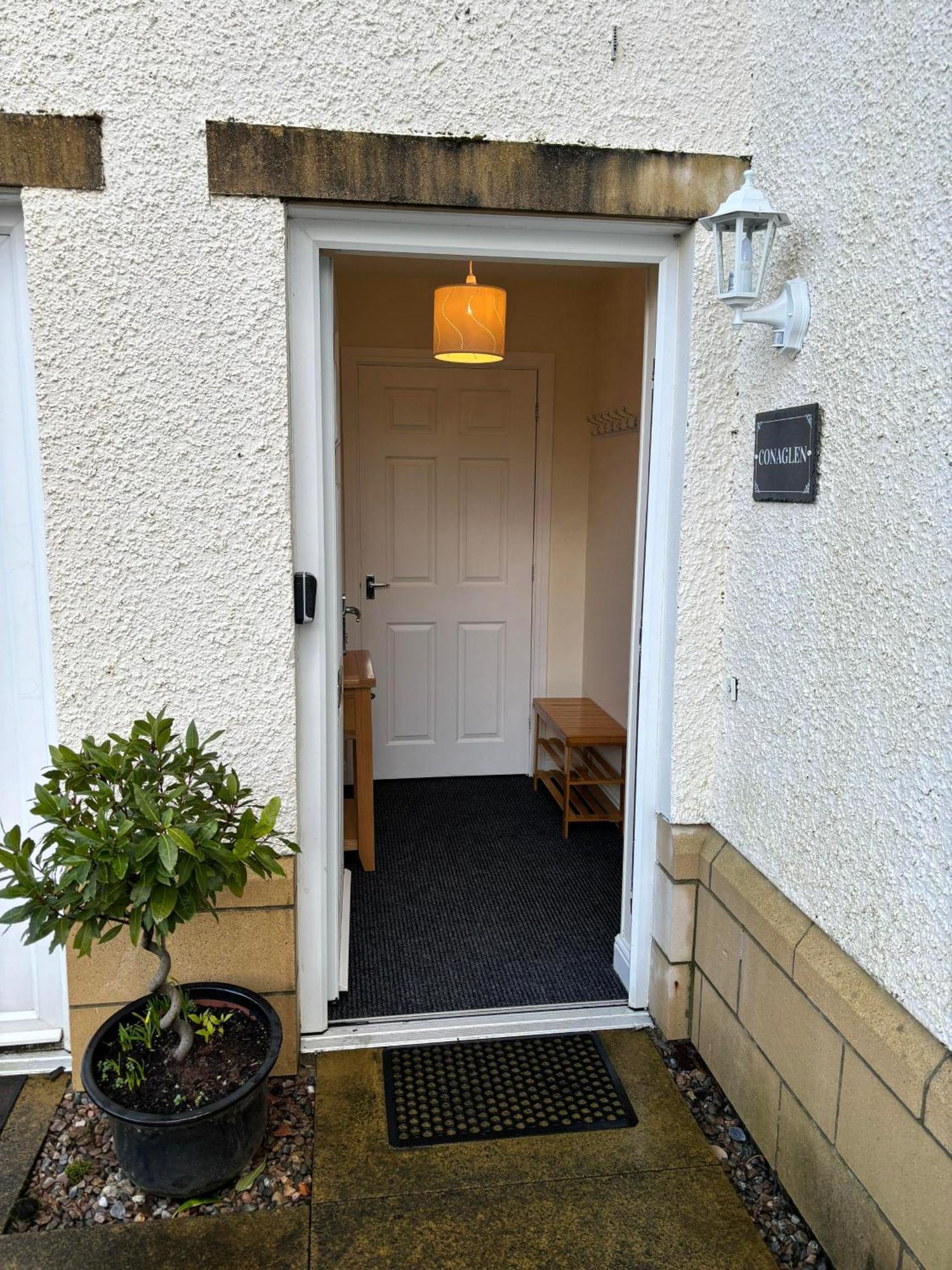 Conaglen, Glenloch View, Fort William 2-Bedroom Loch Side Flat Exterior photo